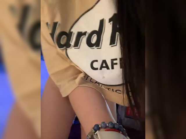 AureliyXXX's BongaCams show and profile