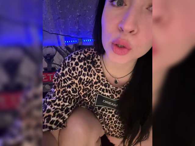 AureliyXXX's BongaCams show and profile