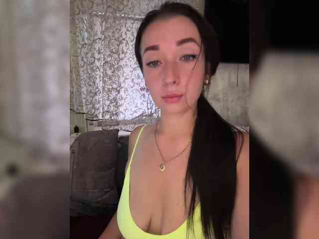 enter chatroom AureliyXXX