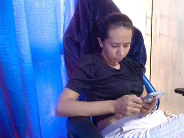 nude chat room Sexya-1