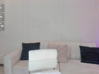 NiaHolland Porn Show