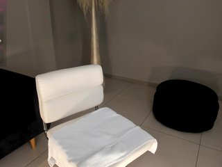 NiaHolland Porn Show