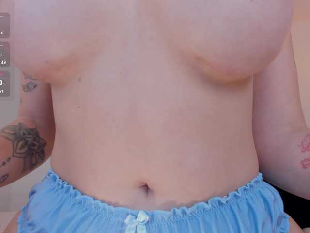 NiaHolland's BongaCams show and profile