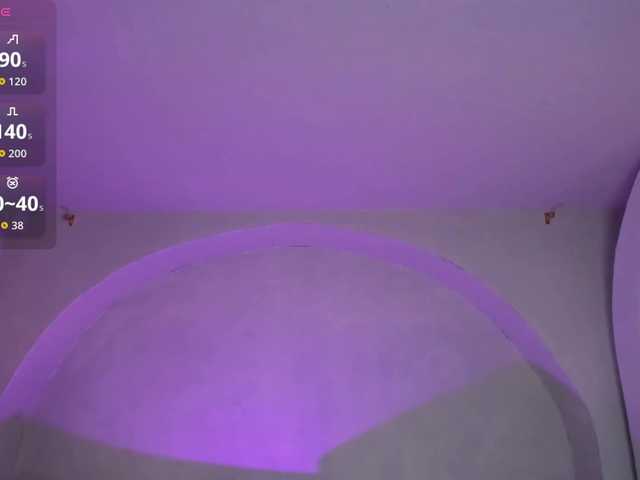 NiaHolland's BongaCams show and profile