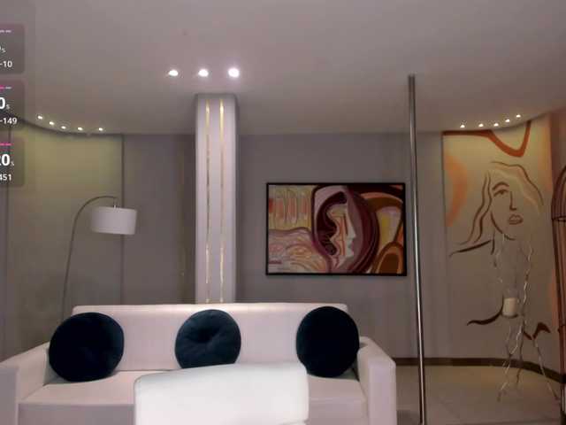 NiaHolland's BongaCams show and profile