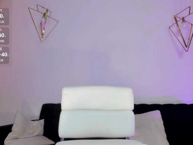 NiaHolland's BongaCams show and profile