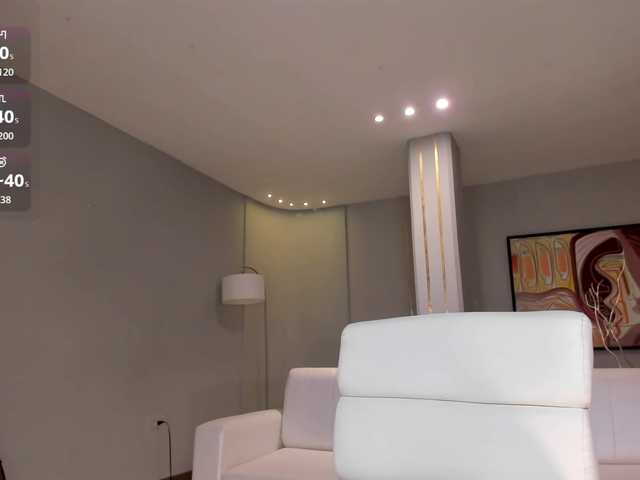 NiaHolland's BongaCams show and profile