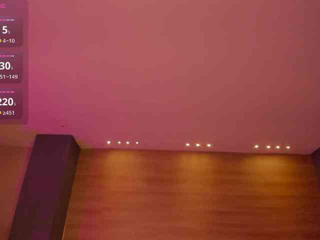 NiaHolland NiaHolland