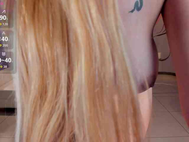 NiaHolland NiaHolland