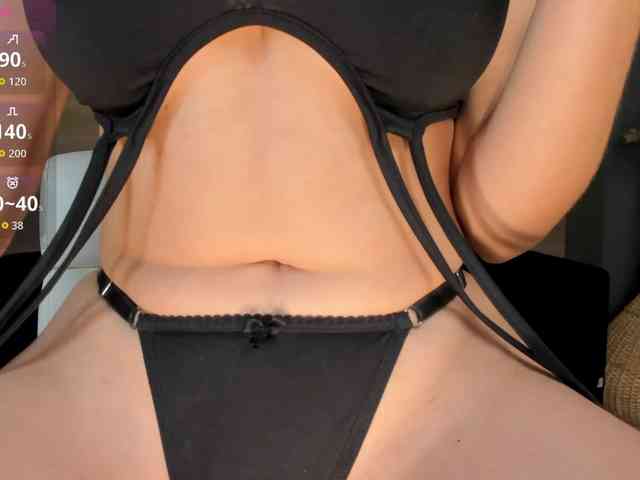 NiaHolland NiaHolland