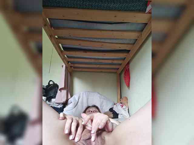MilashkaSalma webcam