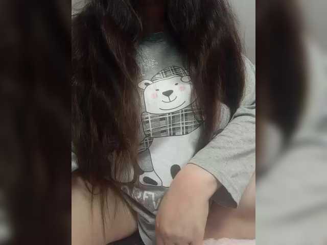 Lyana's BongaCams show and profile