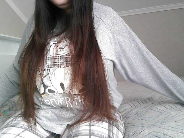 Lyana's BongaCams show and profile