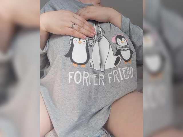 Lyana's BongaCams show and profile