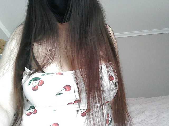 Lyana's BongaCams show and profile