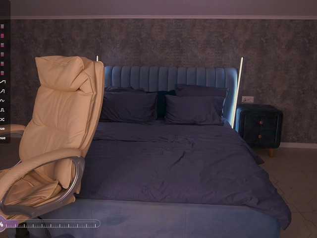 MadissonSoft's BongaCams show and profile