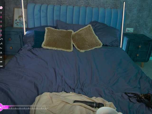 MadissonSoft's BongaCams show and profile