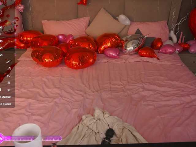 MadissonSoft's BongaCams show and profile