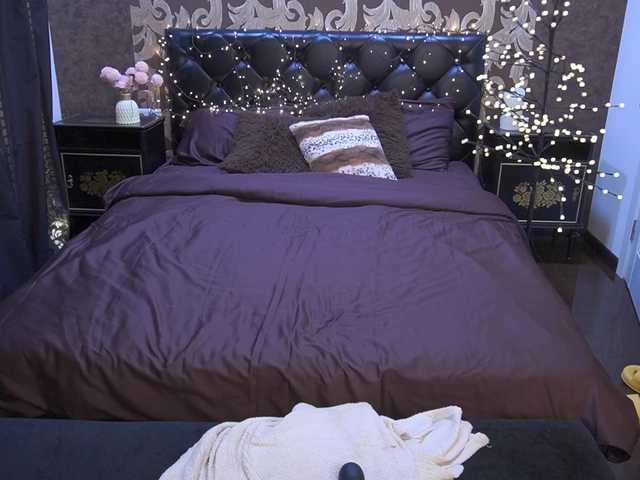 MadissonSoft's BongaCams show and profile