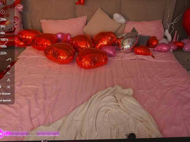 MadissonSoft's BongaCams show and profile