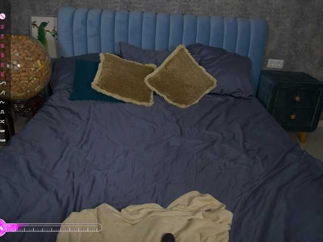 MadissonSoft's BongaCams show and profile