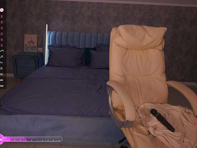 MadissonSoft's BongaCams show and profile