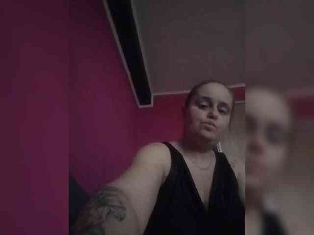 Brenda4pup Live Webcam on BongaCams
