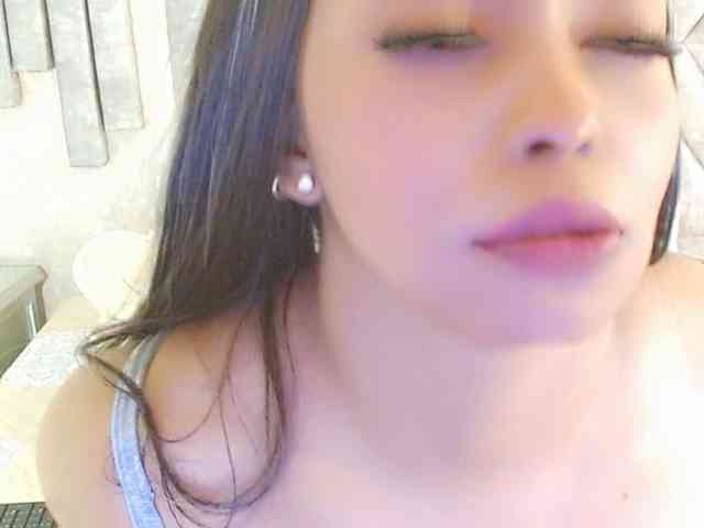 AnnieFoxx webcam
