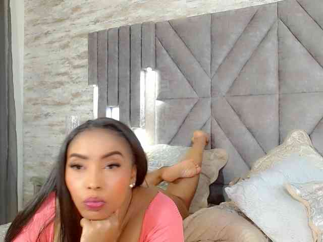 AnnieFoxx webcam