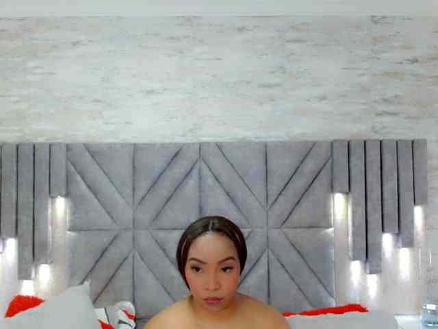 AnnieFoxx webcam