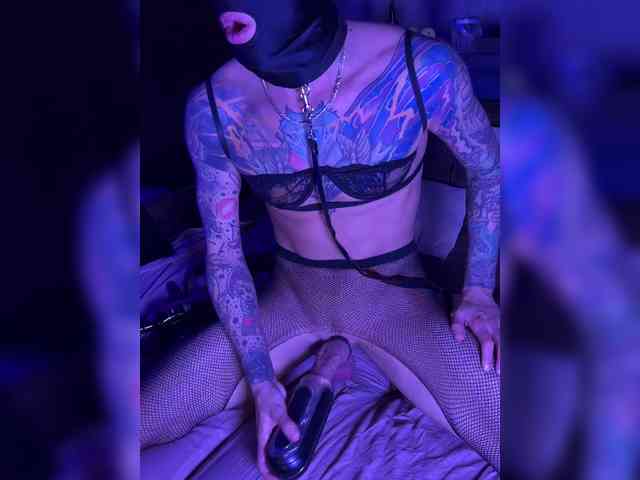 enter chatroom Redfoxygirl