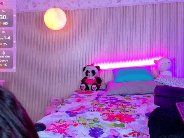  DannaCoxx chat room