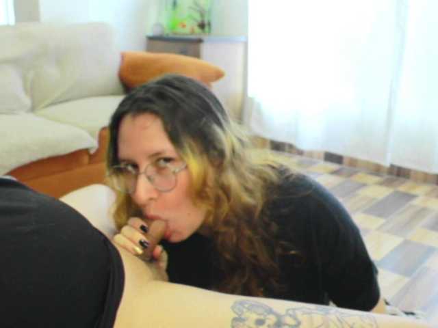 milkxangelx's BongaCams show and profile