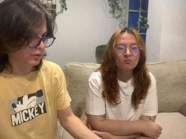 CherryAndAndy webcam