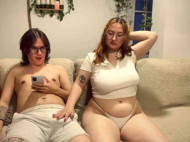 CherryAndAndy webcam