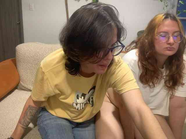 CherryAndAndy webcam