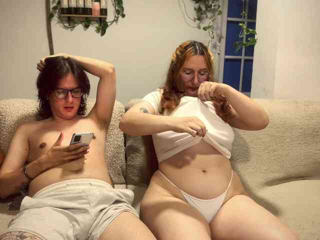 CherryAndAndy webcam