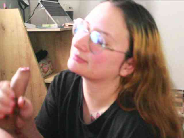 CherryAndAndy webcam