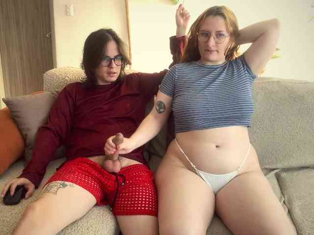 CherryAndAndy webcam