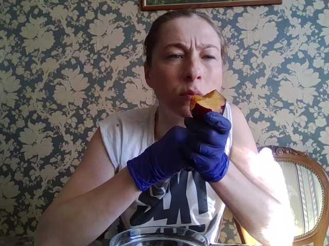 Boginechka's BongaCams show and profile