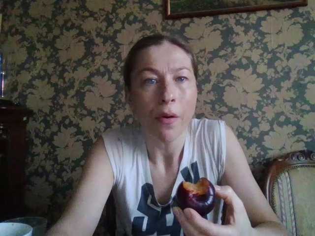 Boginechka's BongaCams show and profile