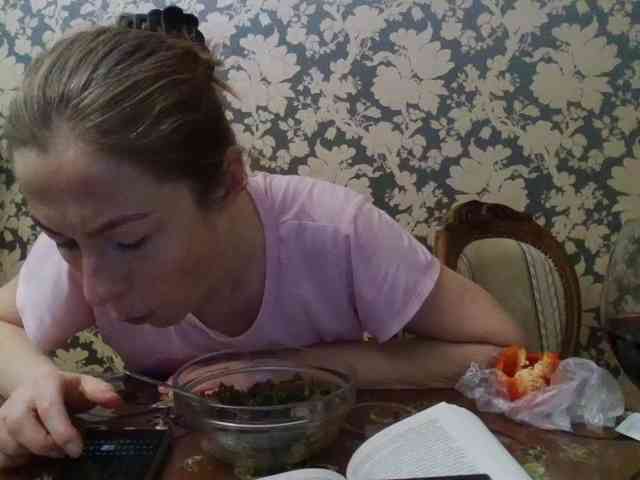 Boginechka Live Webcam on BongaCams