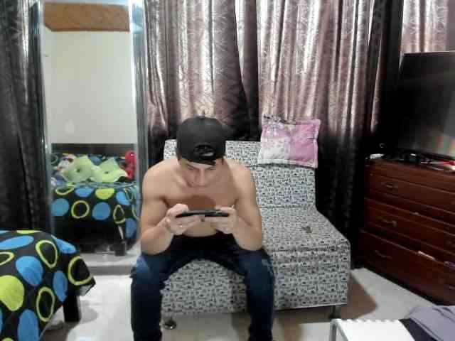 Dastan-yesei Live Webcam on BongaCams