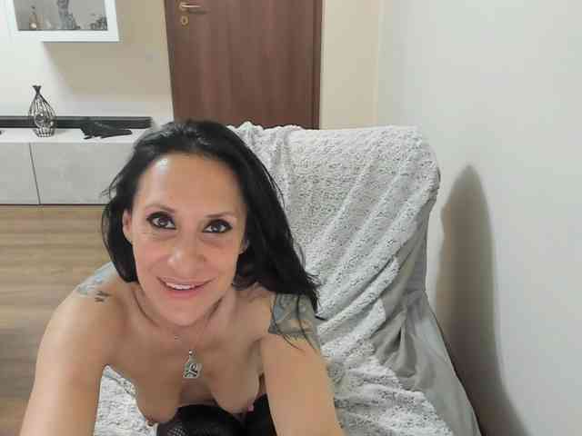 Catherinewils webcam