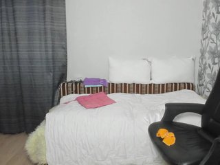 Eva-Bella Porn Show