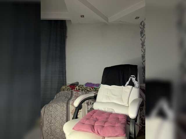 Eva-Bella's BongaCams show and profile