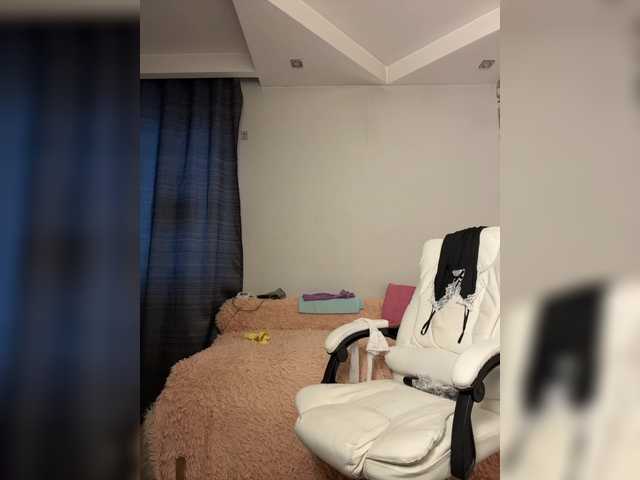 Eva-Bella's BongaCams show and profile