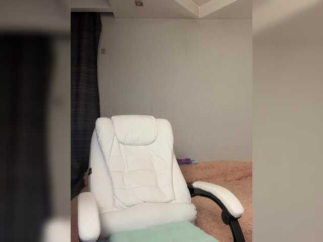 Eva-Bella's BongaCams show and profile