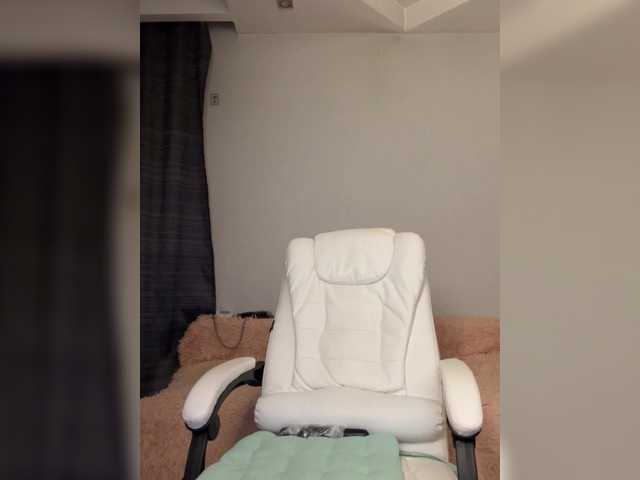 Eva-Bella's BongaCams show and profile