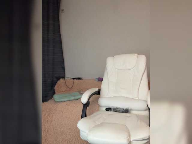 Eva-Bella's BongaCams show and profile